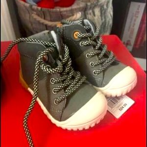 Toddler size 5 boots
